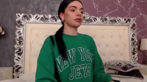 Snapshot of lexi__vicious chatting on February 17, 2025, 11:53 pm lexi__vicious online show from February 17, 2025, 11:53 pm
