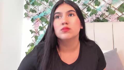 Gabrielle online show from December 17, 2025, 10:54 am