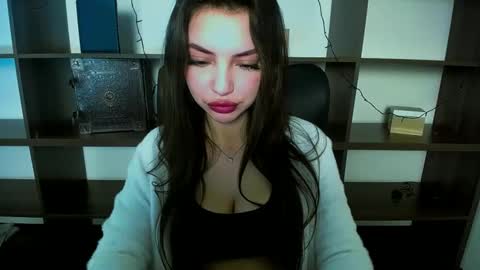 Alexia online show from January 24, 2025, 1:36 pm