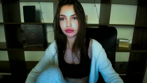 Alexia online show from January 24, 2025, 5:21 pm