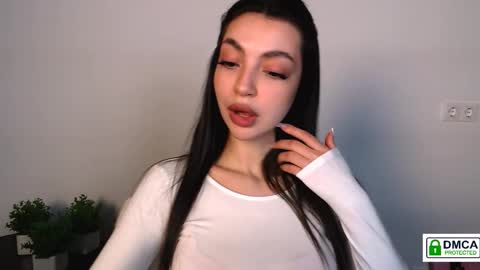 Alexia online show from October 12, 2025, 3:00 pm