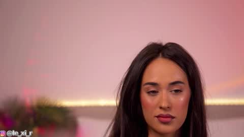 Lexi Reed online show from October 5, 2025, 3:10 pm