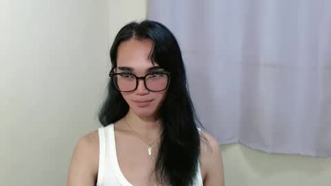 lexibabe_ online show from October 18, 2025, 7:47 pm