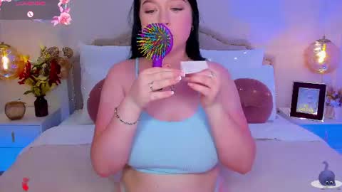 Snapshot of lexiepat chatting on June 18, 2026, 12:20 pm Alex online show from June 18, 2026, 12:20 pm