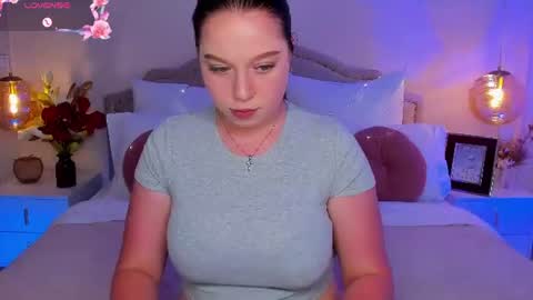 Snapshot of lexiepat chatting on July 22, 2026, 12:08 pm Alex online show from July 22, 2026, 12:08 pm