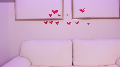 Lexie Thompson  online show from February 16, 2026, 12:12 pm