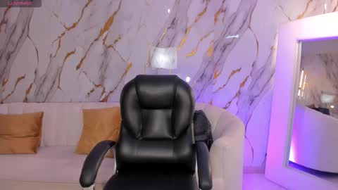 Snapshot of lexiewayne chatting on February 11, 2026, 7:52 pm Lexie online show from February 11, 2026, 7:52 pm