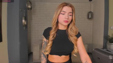 Snapshot of lexiewayne chatting on February 21, 2026, 12:06 pm Lexie online show from February 21, 2026, 12:06 pm