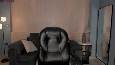 Lexie  online show from April 15, 2026, 7:58 pm