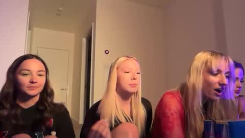 lexiiismith online show from February 23, 2026, 5:05 am