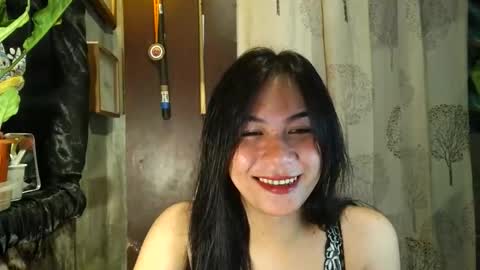 lexisecrets12 online show from December 18, 2025, 12:44 pm
