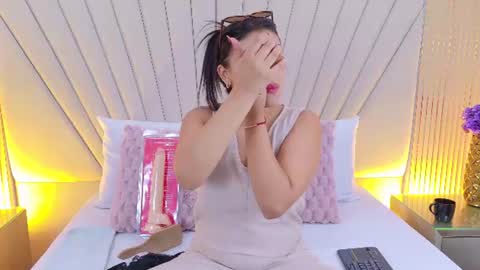 Snapshot of lexxi_gb chatting on July 17, 2026, 8:57 pm lexxi_gb online show from July 17, 2026, 8:57 pm