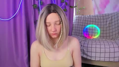 LexxxY online show from September 12, 2025, 6:46 am