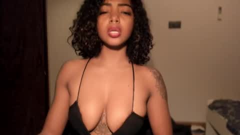 LEXY - Independent account online show from December 19, 2025, 2:29 am