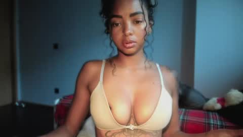 LEXY - Independent account online show from April 14, 2026, 11:05 am