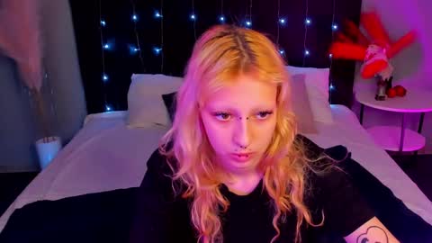 Snapshot of lexy_woorhez chatting on January 24, 2025, 10:21 am Lexy online show from January 24, 2025, 10:21 am