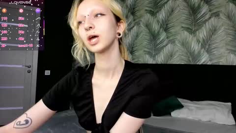 Snapshot of lexy_woorhez chatting on September 12, 2025, 10:26 am Lexy online show from September 12, 2025, 10:26 am
