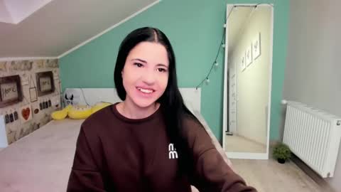 lexyswett online show from January 3, 2025, 10:20 am