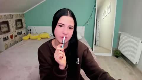 lexyswett online show from January 3, 2025, 4:27 pm