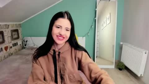 lexyswett online show from January 16, 2025, 8:33 am