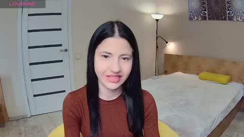 lexyswett online show from January 21, 2025, 1:43 pm