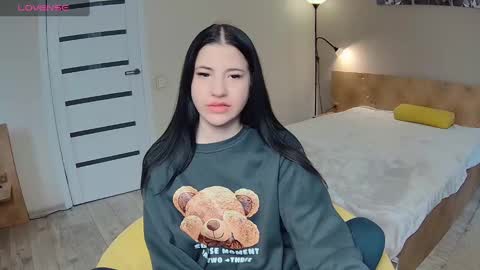 lexyswett online show from February 5, 2025, 2:05 pm