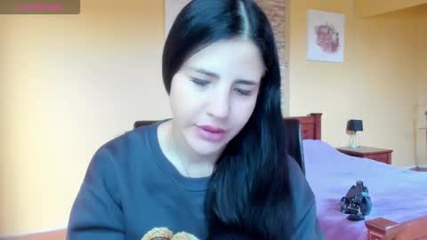 lexyswett online show from November 18, 2025, 8:19 am