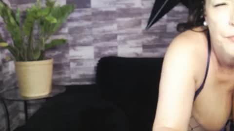 lexywetrain online show from November 23, 2025, 11:48 pm