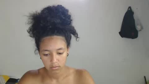 lolita online show from March 10, 2025, 4:35 pm