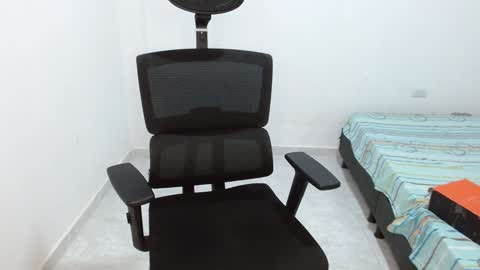 leydy_day online show from January 27, 2025, 3:37 am