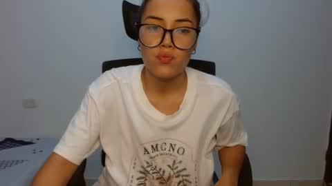 leydy_day online show from November 15, 2025, 3:04 am