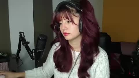 Leydy  online show from November 30, 2025, 10:58 pm