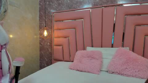 Leyla online show from January 5, 2025, 12:42 pm