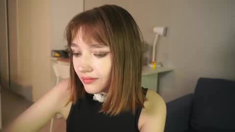 Snapshot of leyla_grace chatting on June 5, 2026, 6:52 am leyla_grace online show from June 5, 2026, 6:52 am