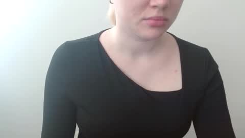 Leyla online show from March 4, 2026, 6:30 am