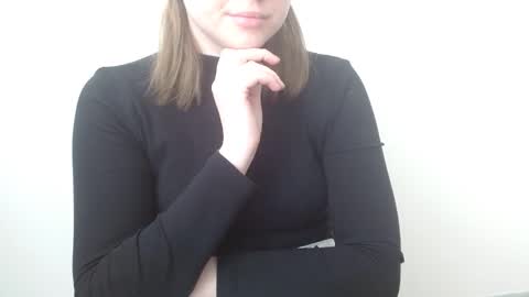 Leyla online show from April 22, 2026, 7:22 am