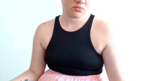 Leyla online show from July 30, 2026, 6:12 am