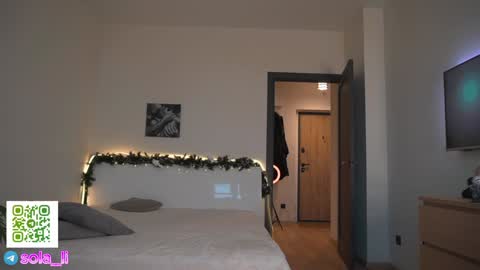 Leyla ly Ill be here Tuesday Thursday Friday Saturday Sunday online show from December 16, 2024, 6:32 am