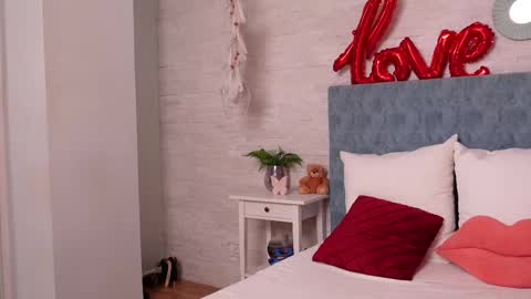 LeylaGracey online show from March 4, 2025, 7:51 am