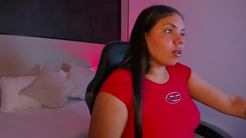 Snapshot of leyre_grundy chatting on January 14, 2026, 3:28 pm L E Y R E online show from January 14, 2026, 3:28 pm