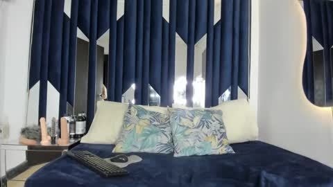 LiaxHill online show from March 1, 2025, 5:20 am