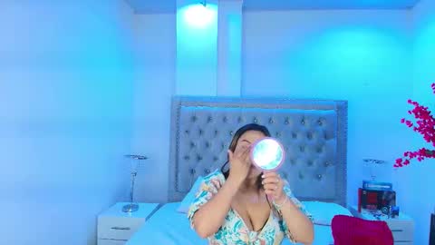 Lia  online show from September 21, 2025, 3:19 am