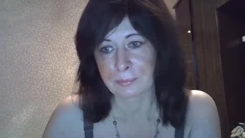 lia_ang online show from November 16, 2025, 3:17 pm