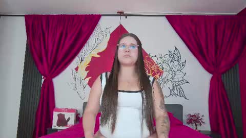 Snapshot of lia_avalon chatting on June 23, 2026, 11:41 am Lia Avalon online show from June 23, 2026, 11:41 am