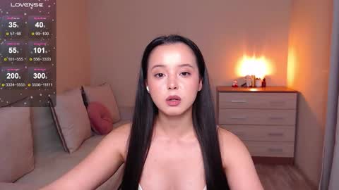 L I A online show from September 30, 2025, 3:50 pm