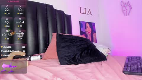 Lia Jhonson online show from January 30, 2025, 1:53 pm