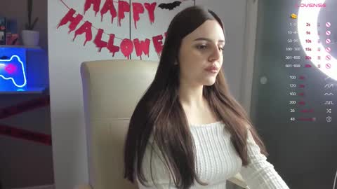 Lia online show from November 1, 2025, 2:30 pm