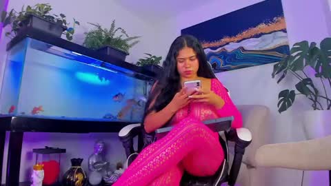 Snapshot of lia_lovelly chatting on May 12, 2026, 11:24 pm lia_lovelly online show from May 12, 2026, 11:24 pm