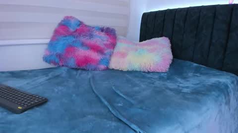 Little Queen Lia  online show from January 18, 2025, 3:42 am