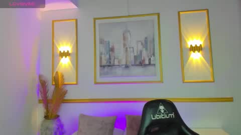 Lia  online show from November 5, 2025, 2:22 am